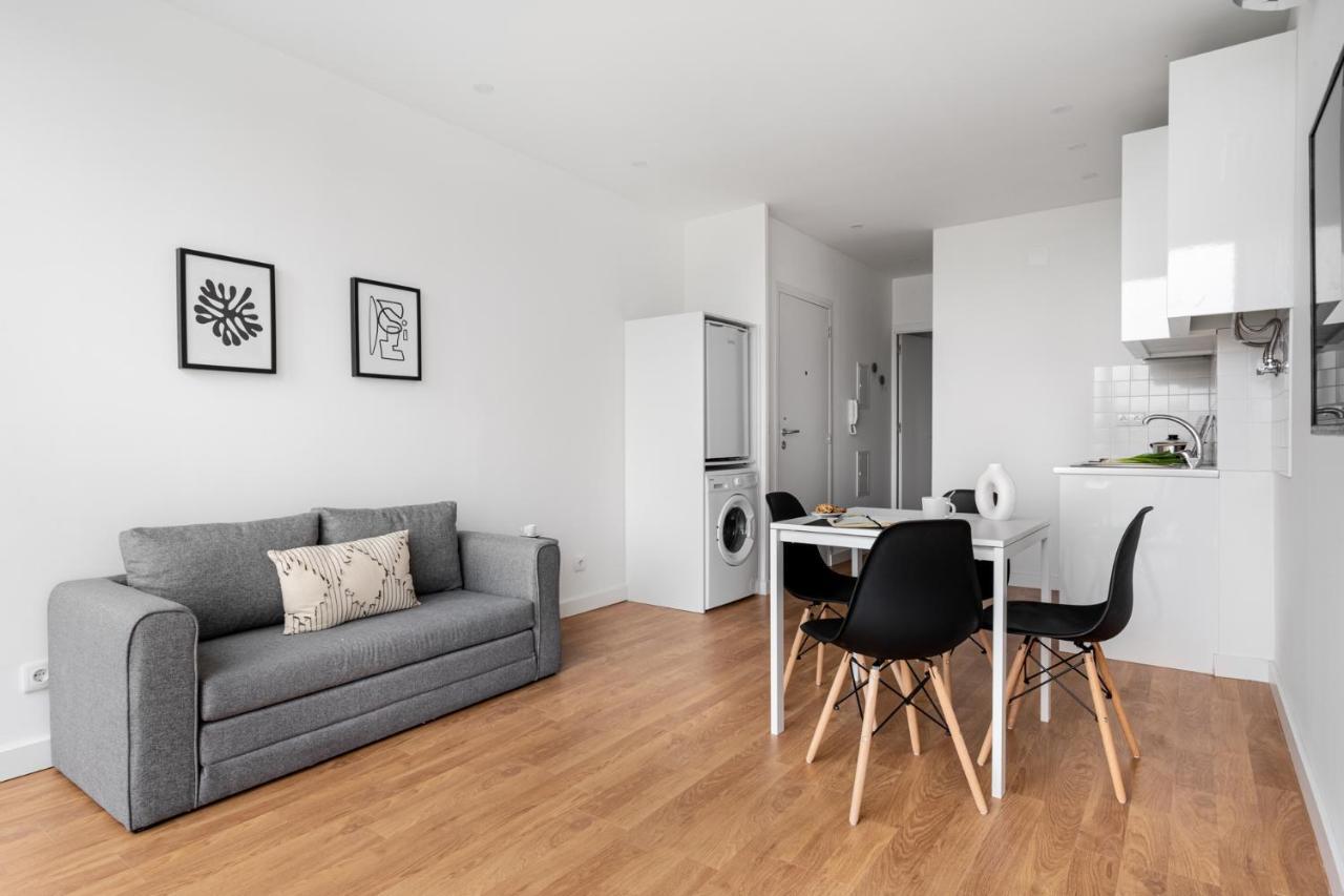 Altido Brand New Elegant With Terraces In Ajuda Lissabon
